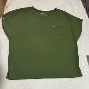 Like-New FIGS scrubs set. Olive color